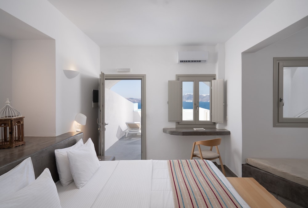 Goulielmos Hotel & Spa — Rooms in Akrotiri, South Aegean