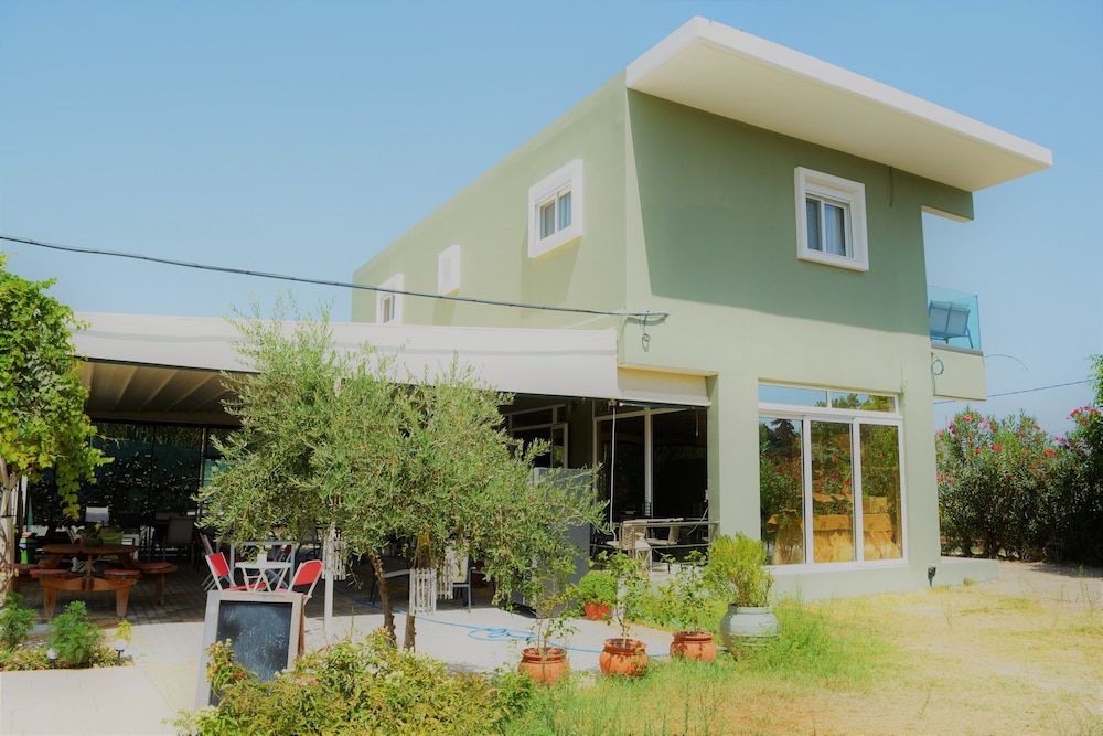 Anelia Boutique Studios & Apartments — Hotel building in Faliraki, South Aegean