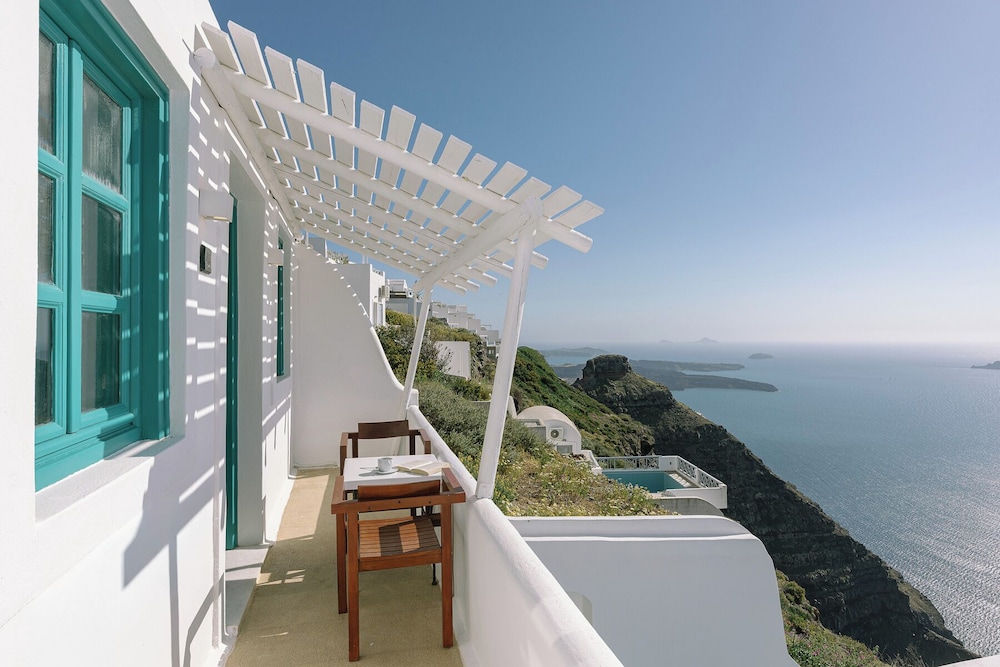 Afroessa Hotel by Caldera Houses — Hotel rooms in Imerovigli, South Aegean