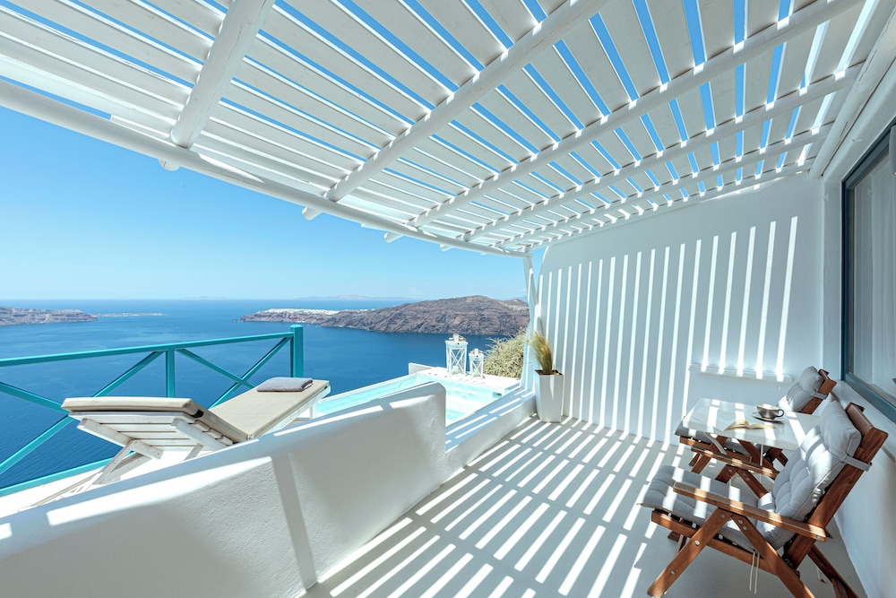 Afroessa Hotel by Caldera Houses — Hotel rooms in Imerovigli, South Aegean