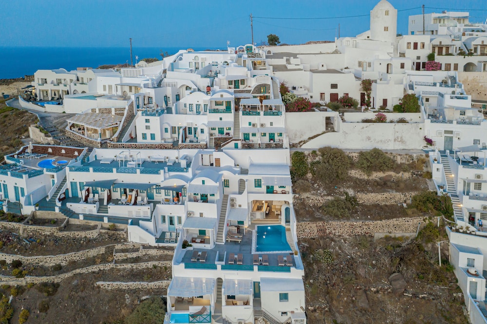 Afroessa Hotel by Caldera Houses — Hotel building in Imerovigli, South Aegean