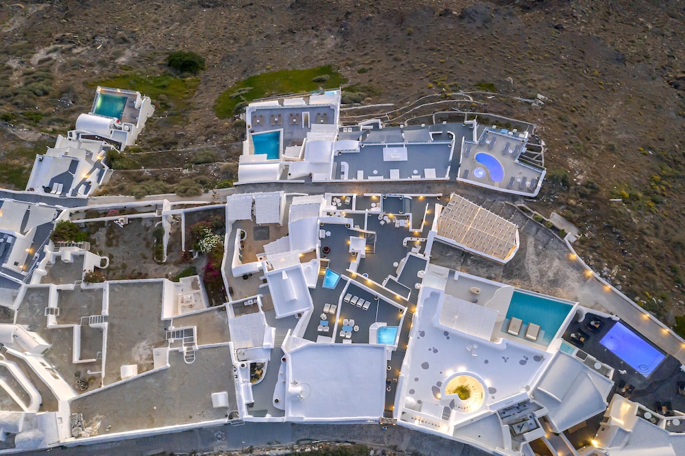 Afroessa Hotel by Caldera Houses — Hotel building in Imerovigli, South Aegean