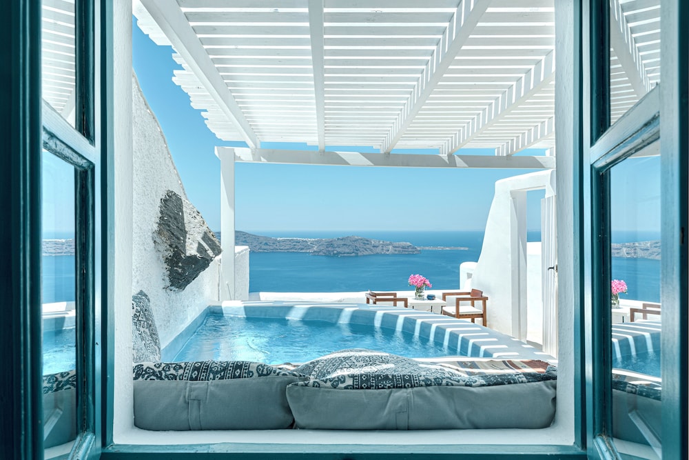 Afroessa Hotel by Caldera Houses — Hotel rooms in Imerovigli, South Aegean