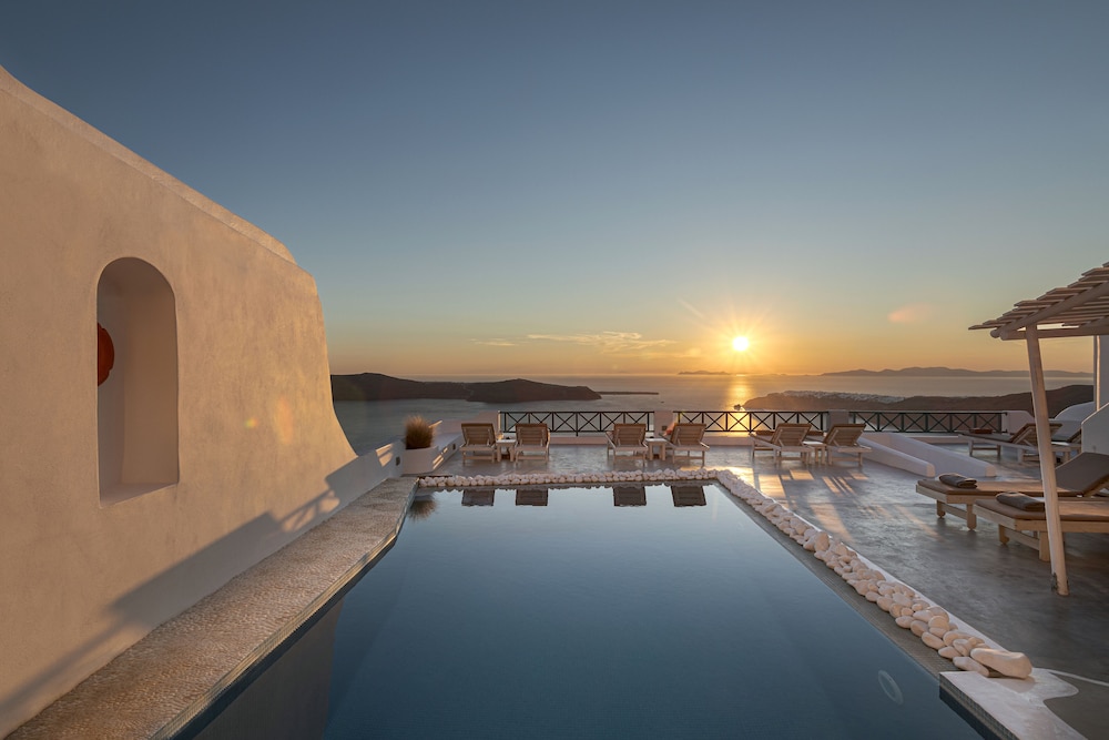 Afroessa Hotel by Caldera Houses — Swimming pool in Imerovigli, South Aegean