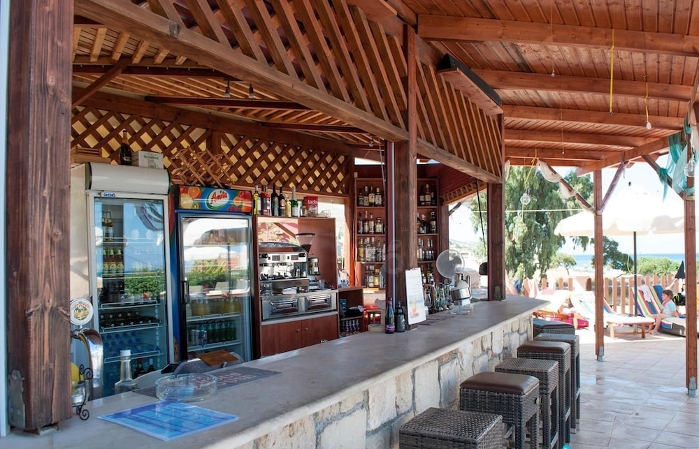 Melidron Hotel — Restaurant & bars in Skala (Kefalonia), Ionian Islands