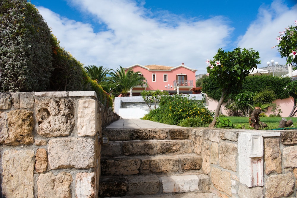 Melidron Hotel — Hotel building in Skala (Kefalonia), Ionian Islands