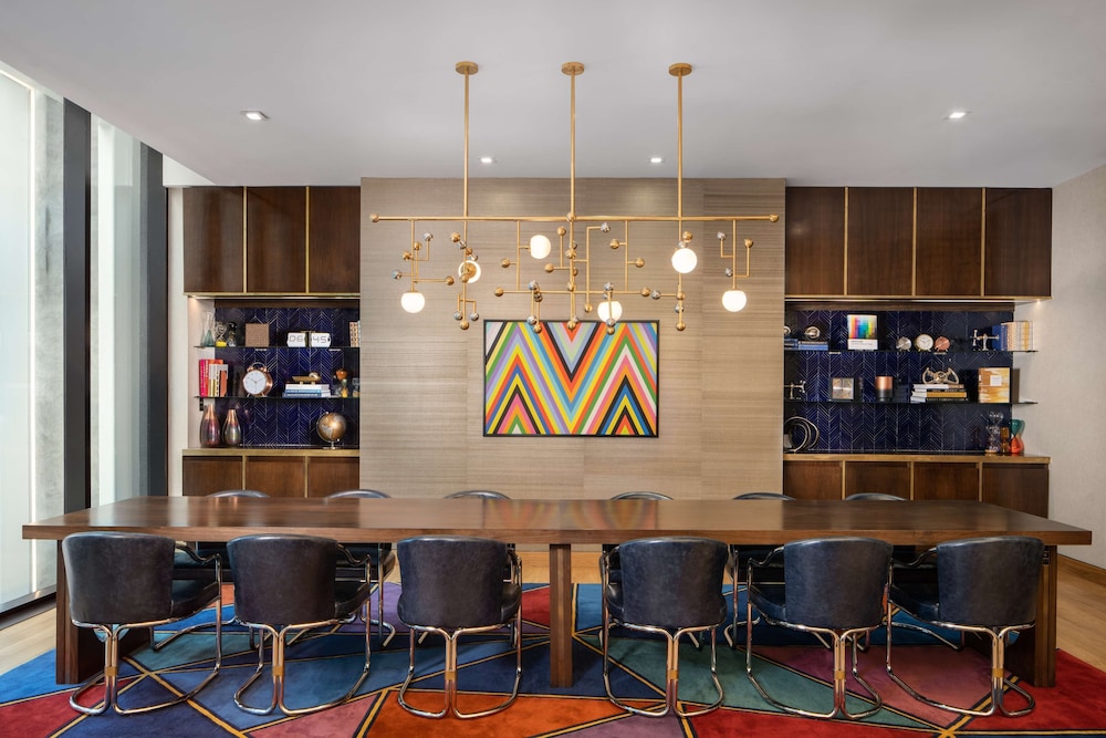 Motto by Hilton New York City Chelsea — Restaurant & bars in New York City, New York State
