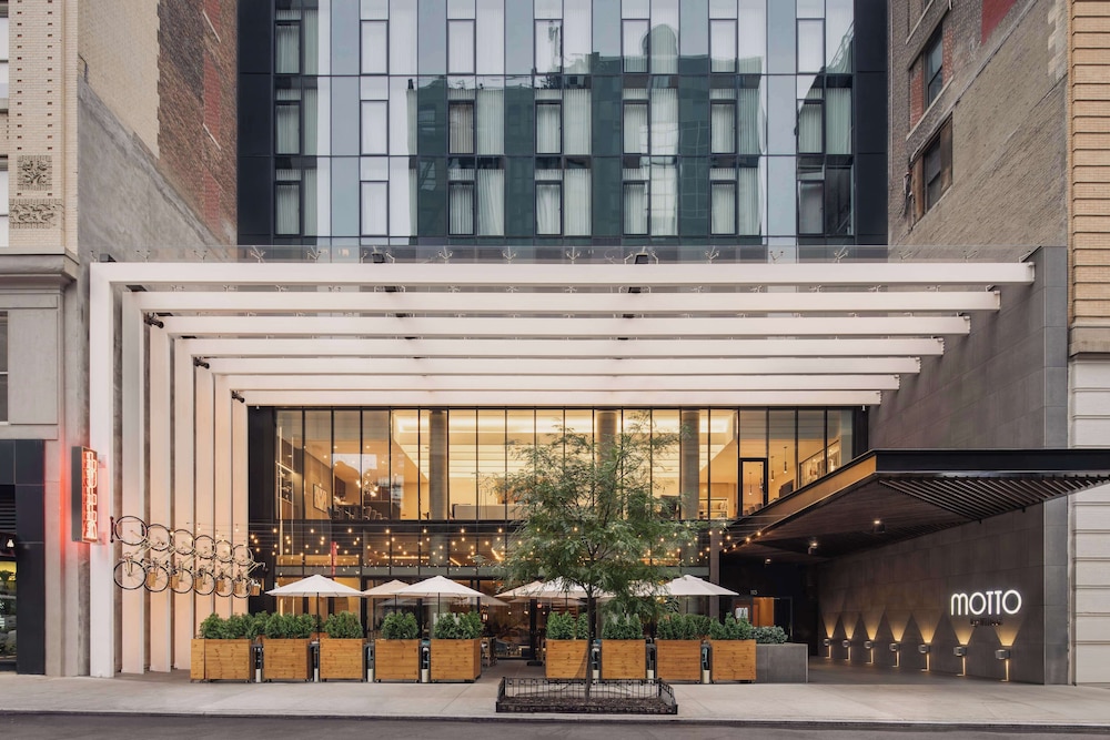 Motto by Hilton New York City Chelsea — Hotel building in New York City, New York State