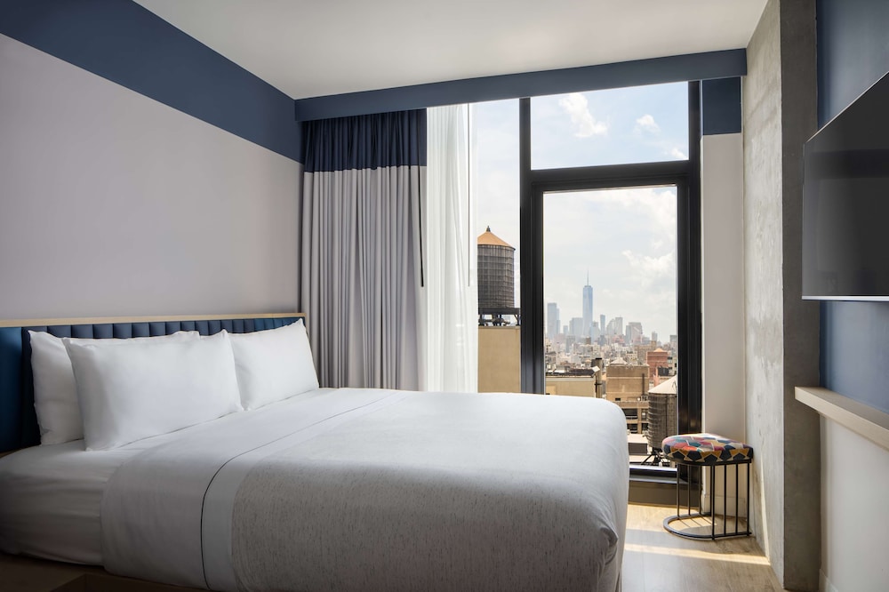 Motto by Hilton New York City Chelsea — Hotel rooms in New York City, New York State