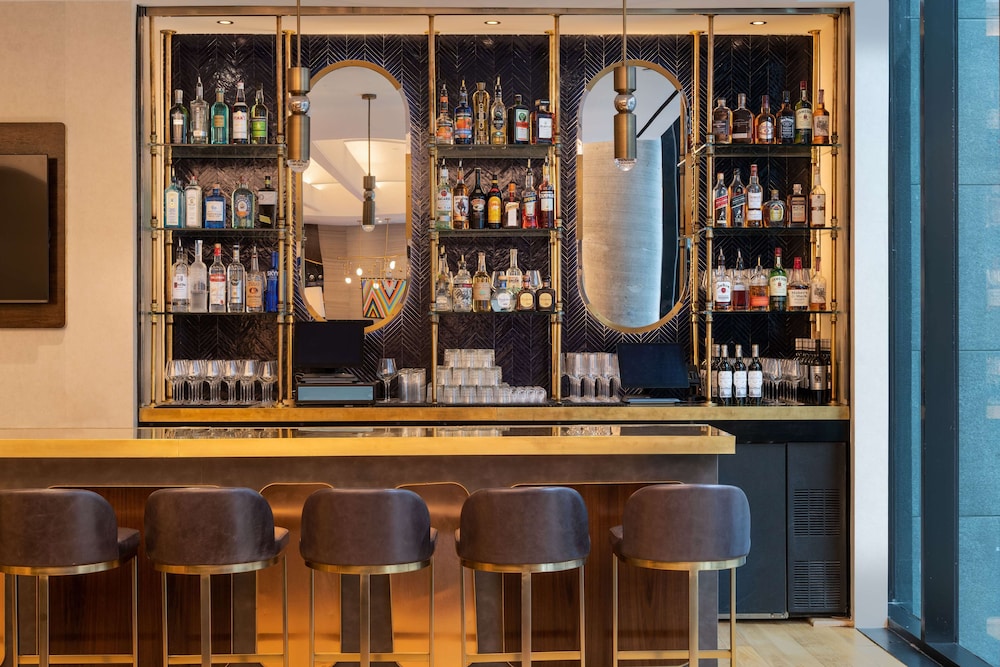 Motto by Hilton New York City Chelsea — Restaurant & bars in New York City, New York State