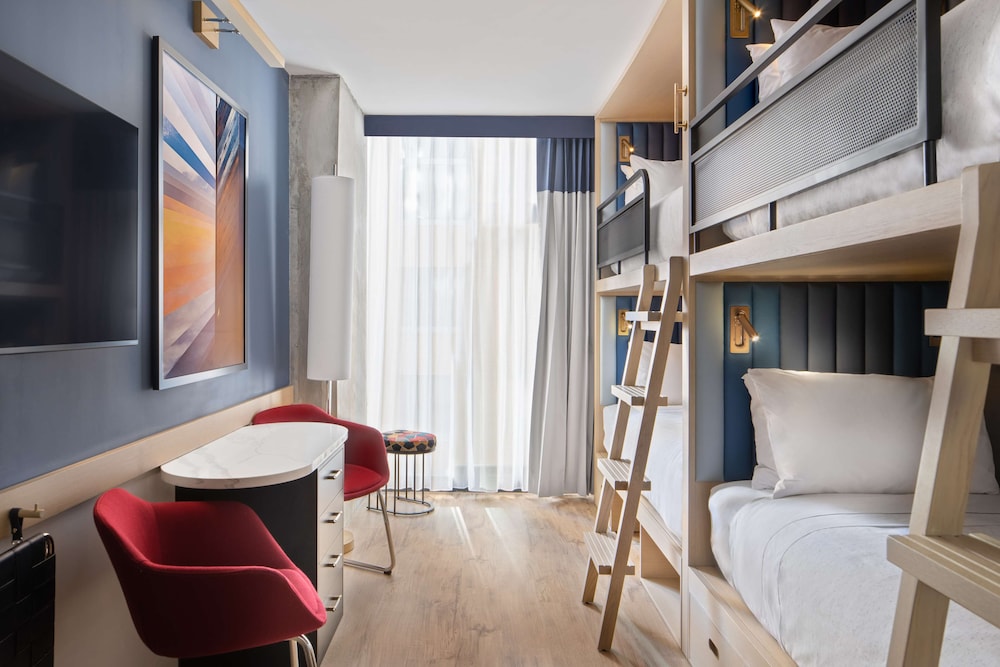Motto by Hilton New York City Chelsea — Hotel rooms in New York City, New York State