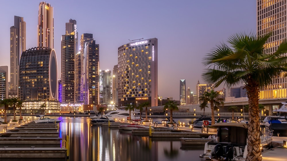 Hotel Indigo Dubai Downtown by IHG — Hotel building in Dubai