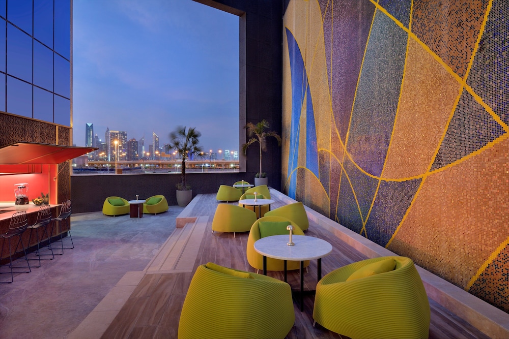 Hotel Indigo Dubai Downtown by IHG — Restaurant & bars in Dubai