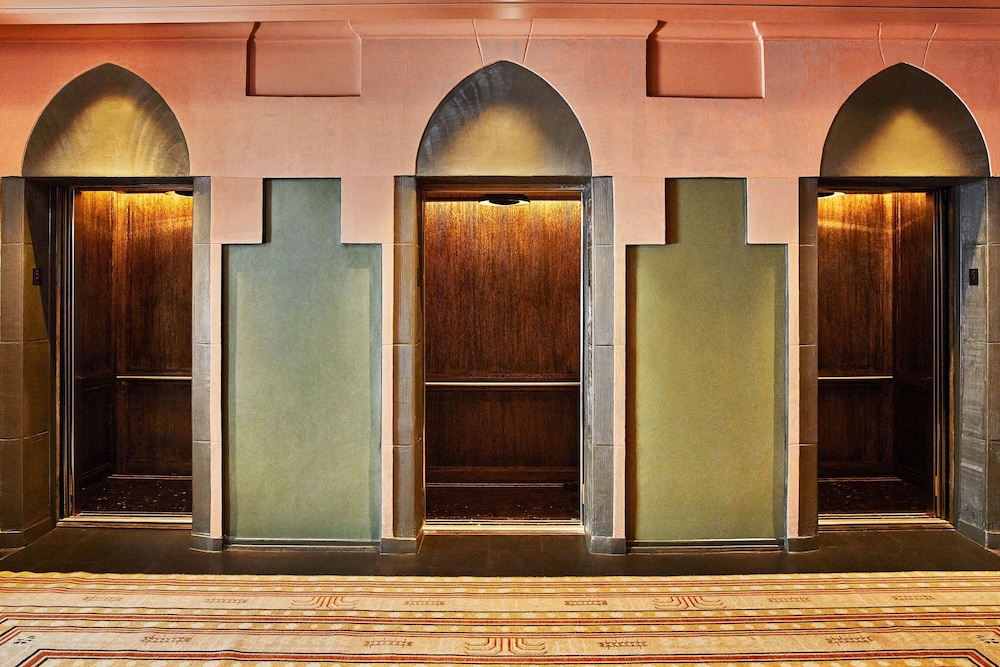 Downtown Los Angeles Proper Hotel, a Member of Design Hotels — Hotel building in Los Angeles, California