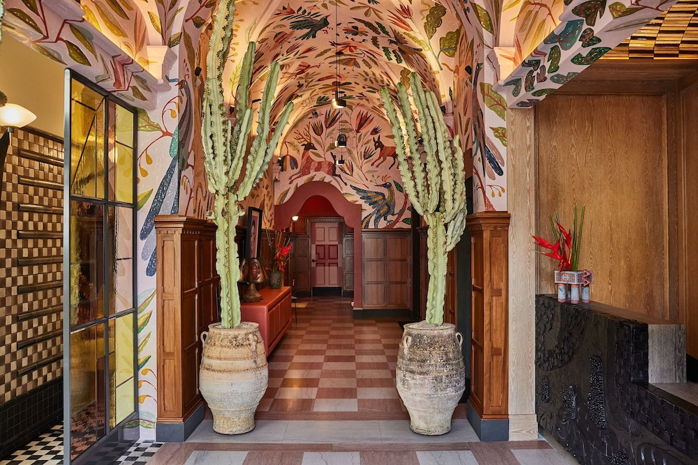 Downtown Los Angeles Proper Hotel, a Member of Design Hotels — Hotel building in Los Angeles, California
