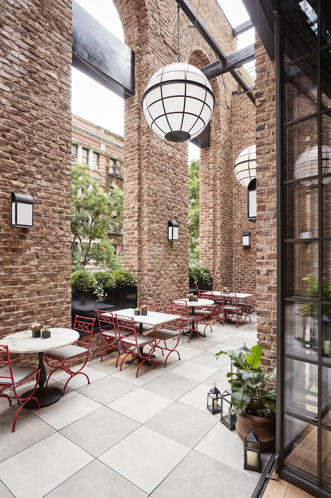 CIVILIAN Hotel — Restaurant & bars in New York City, New York State