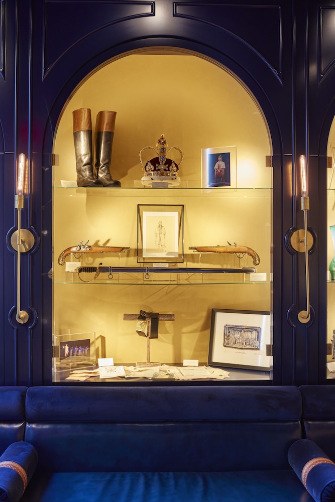CIVILIAN Hotel — Restaurant & bars in New York City, New York State
