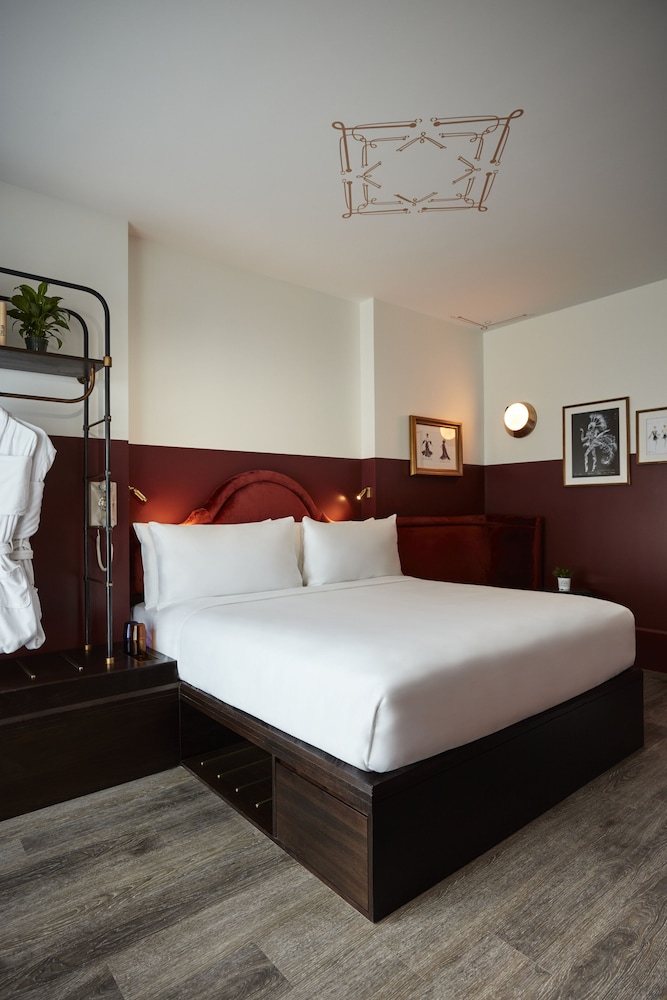 CIVILIAN Hotel — Hotel rooms in New York City, New York State