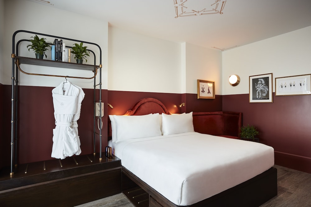 CIVILIAN Hotel — Hotel rooms in New York City, New York State