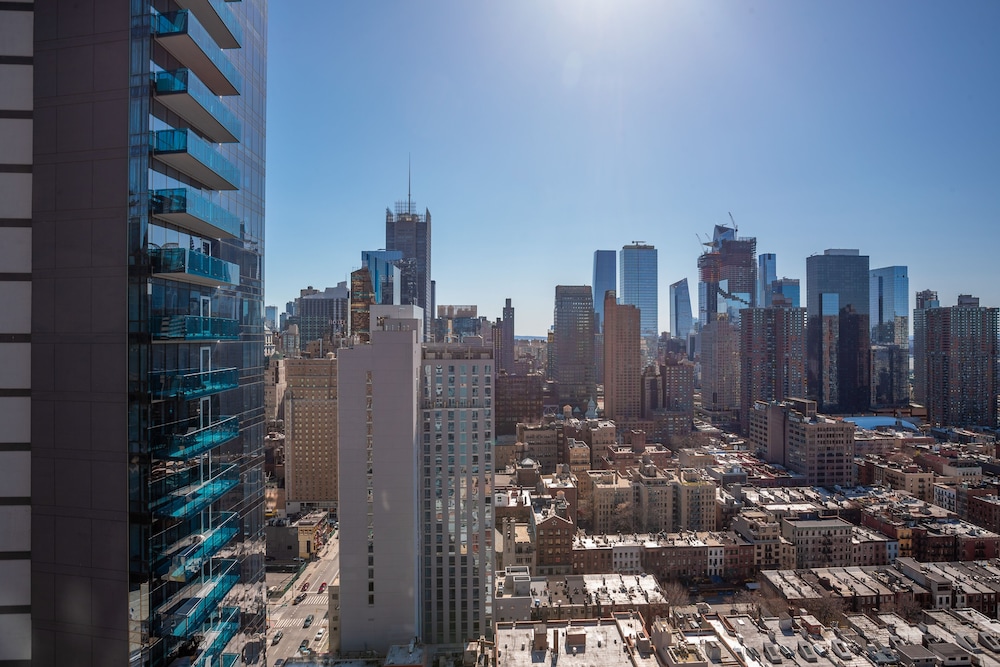 CIVILIAN Hotel — Attractions in the area in New York City, New York State