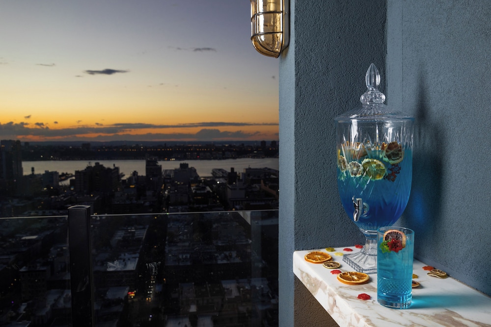 CIVILIAN Hotel — Restaurant & bars in New York City, New York State