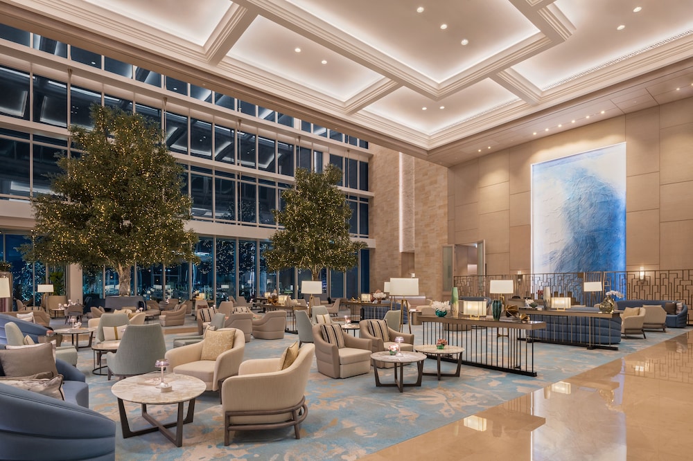 Address Beach Resort — Hotel building in Dubai