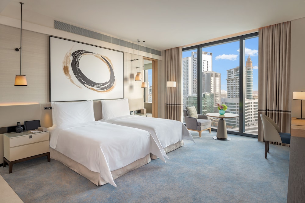 Address Beach Resort — Hotel rooms in Dubai