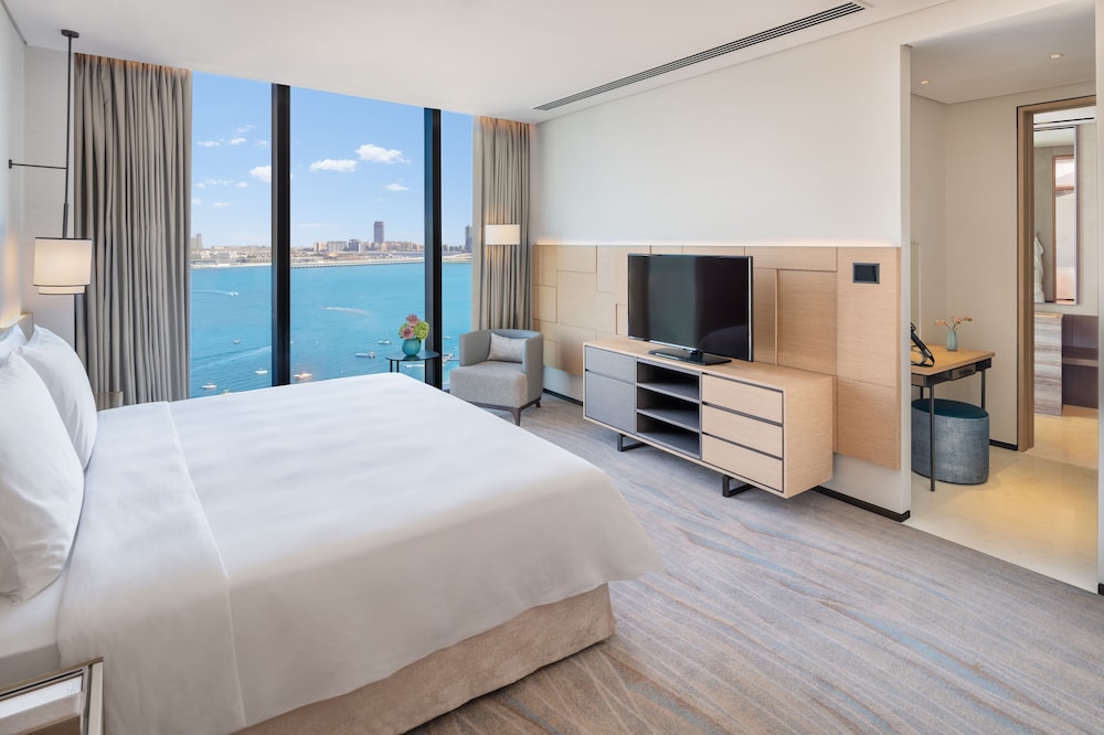 Address Beach Resort — Hotel rooms in Dubai