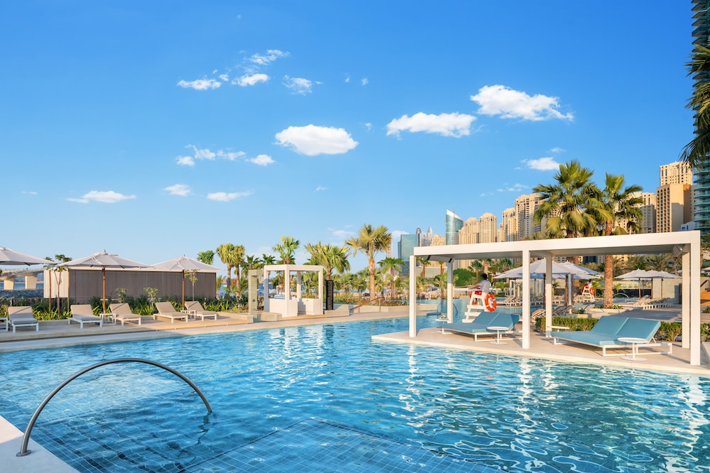 Address Beach Resort — Swimming pool in Dubai