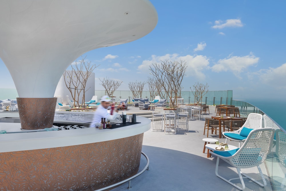 Address Beach Resort — Restaurant & bars in Dubai