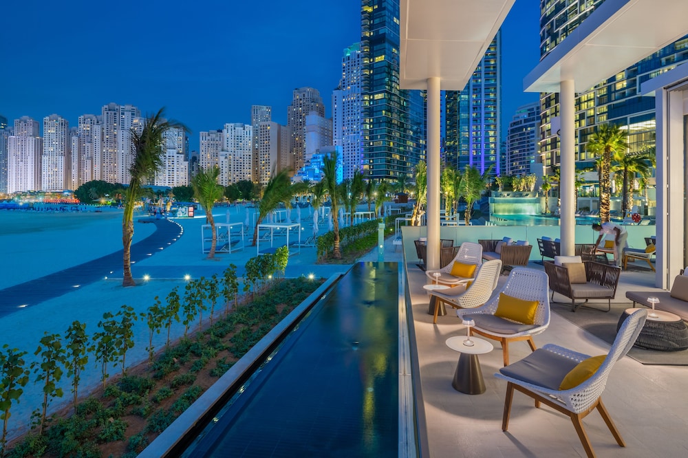 Address Beach Resort — Swimming pool in Dubai
