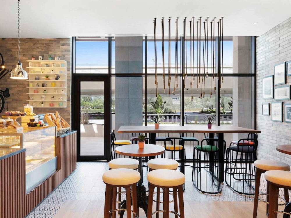 Adagio Premium The Palm — Restaurant & bars in Dubai