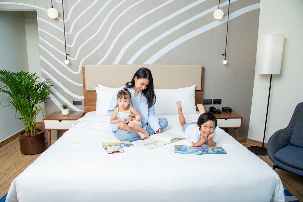 Adagio Premium The Palm — Hotel rooms in Dubai
