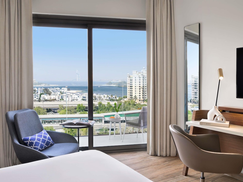 Adagio Premium The Palm — Hotel rooms in Dubai