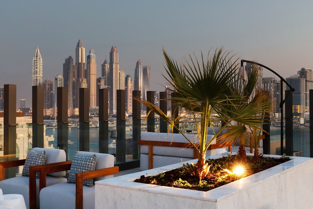 Adagio Premium The Palm — Restaurant & bars in Dubai