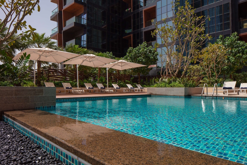 DoubleTree by Hilton Dubai M Square Hotel & Residences — Swimming pool in Dubai
