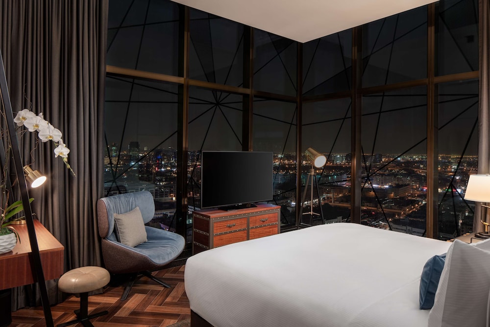 DoubleTree by Hilton Dubai M Square Hotel & Residences — Hotel rooms in Dubai