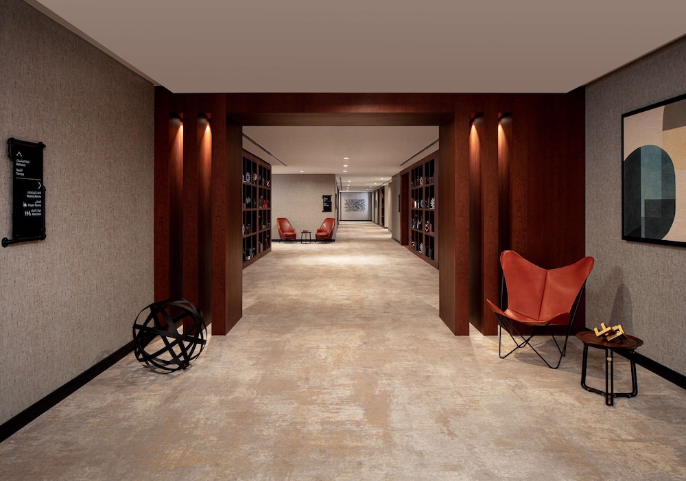 DoubleTree by Hilton Dubai M Square Hotel & Residences — Hotel building in Dubai