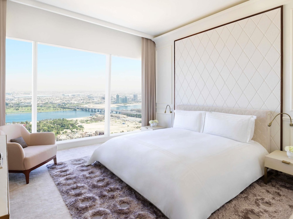 Sofitel Dubai The Obelisk — Hotel rooms in Dubai