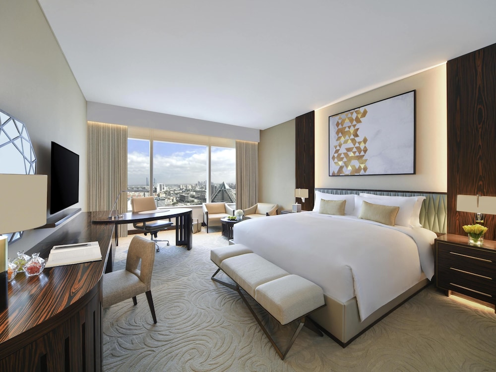 Sofitel Dubai The Obelisk — Hotel rooms in Dubai