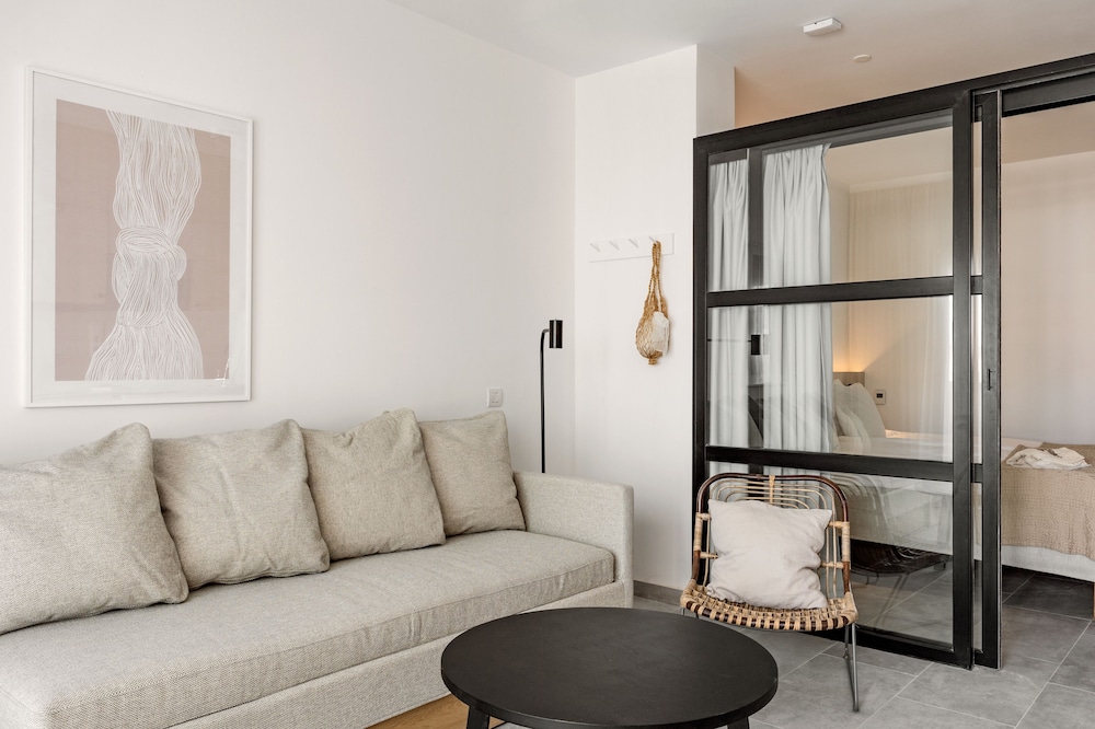 Sunwing Fanabe Beach — Hotel rooms in Costa Adeje, Canary Islands