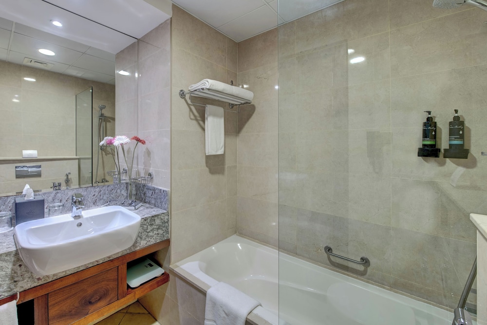 SUHA Creek, Waterfront Al Jaddaf — Hotel rooms in Dubai