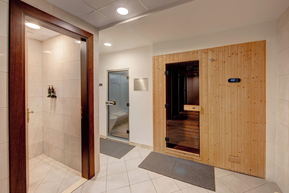 SUHA Creek, Waterfront Al Jaddaf — Spa in Dubai