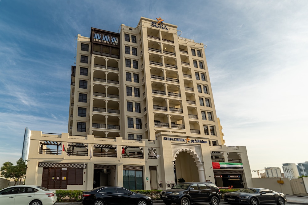 SUHA Creek, Waterfront Al Jaddaf — Hotel building in Dubai