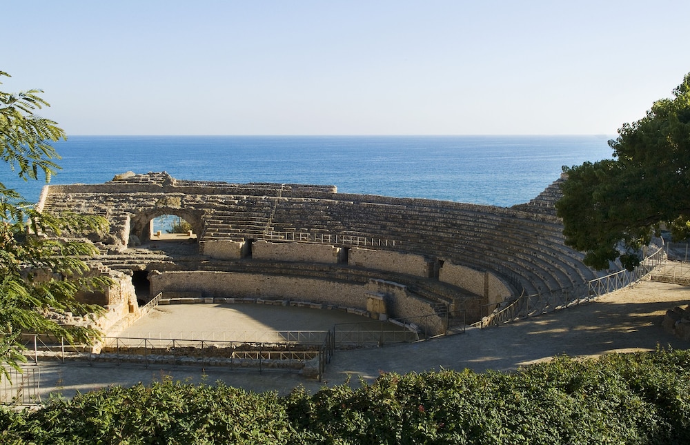 Ancora Salou Apartamentos — Attractions in the area in Salou, Catalonia