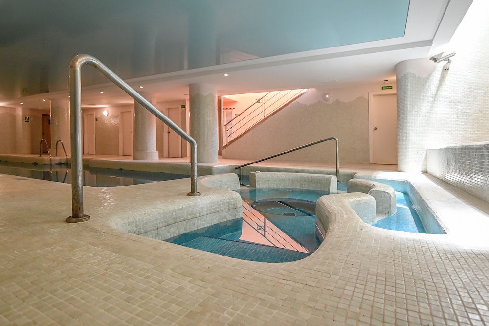Hotel Alondra — Spa in Cala Ratjada, Balearic Islands