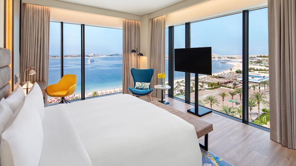 voco Dubai the Palm by IHG — Hotel rooms in Dubai
