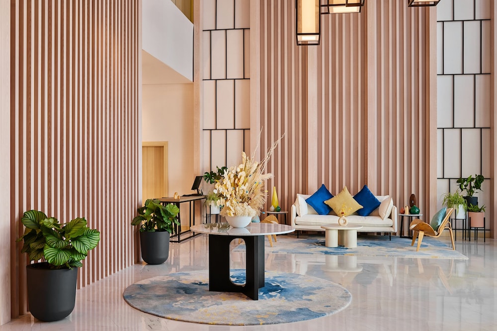 voco Dubai the Palm by IHG — Hotel building in Dubai