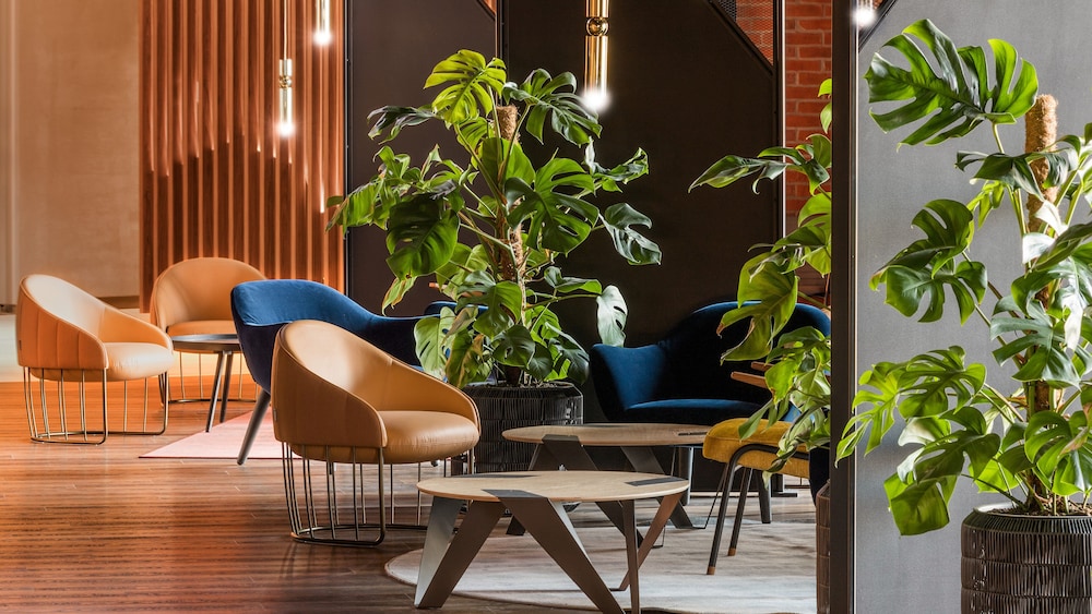voco Dubai the Palm by IHG — Restaurant & bars in Dubai