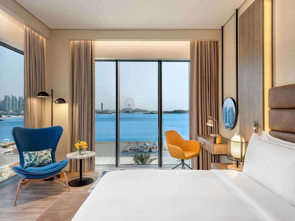 voco Dubai the Palm by IHG — Hotel rooms in Dubai